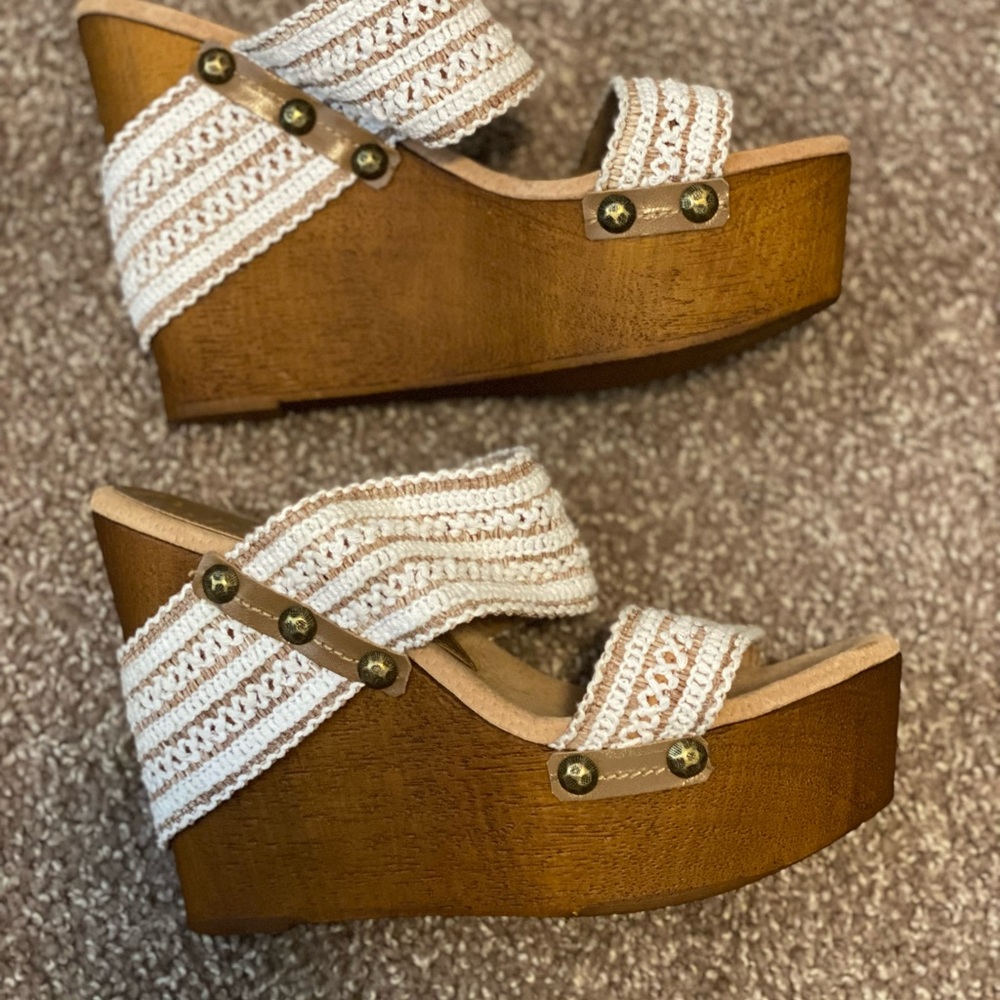 The Californians White wood heeled wedges The Californians